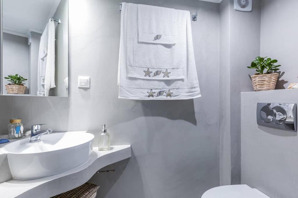 Myrtia House Skopelos エクステリア 写真